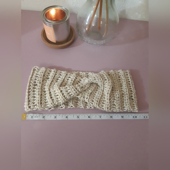 💫NWOT Crochet Headband 💫 - Picture 5 of 5